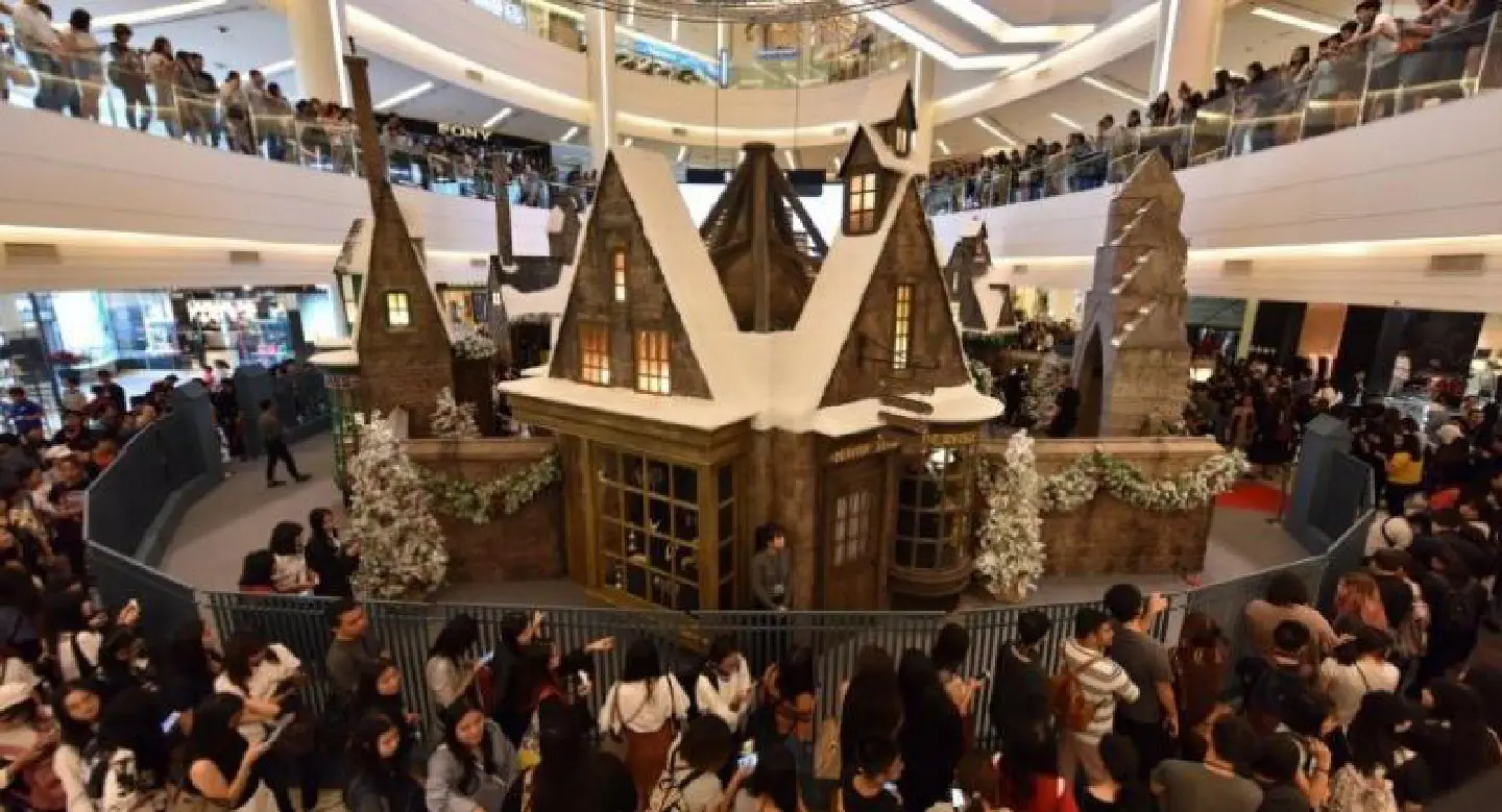 Wizardry lights up Bangkok Wizardry lights up Bangkok