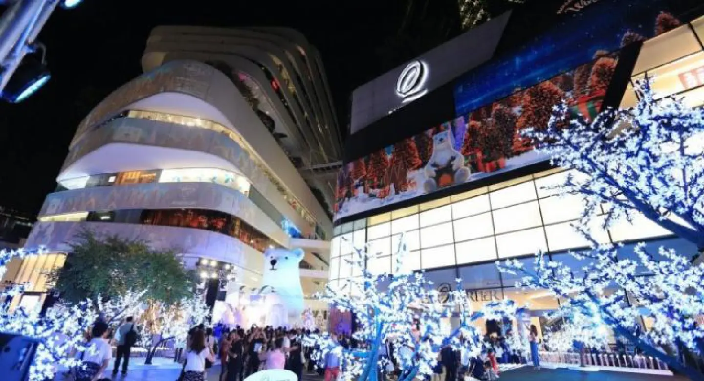 Emporium, EmQuartier hopping with Yule fun Emporium, EmQuartier hopping with Yule fun