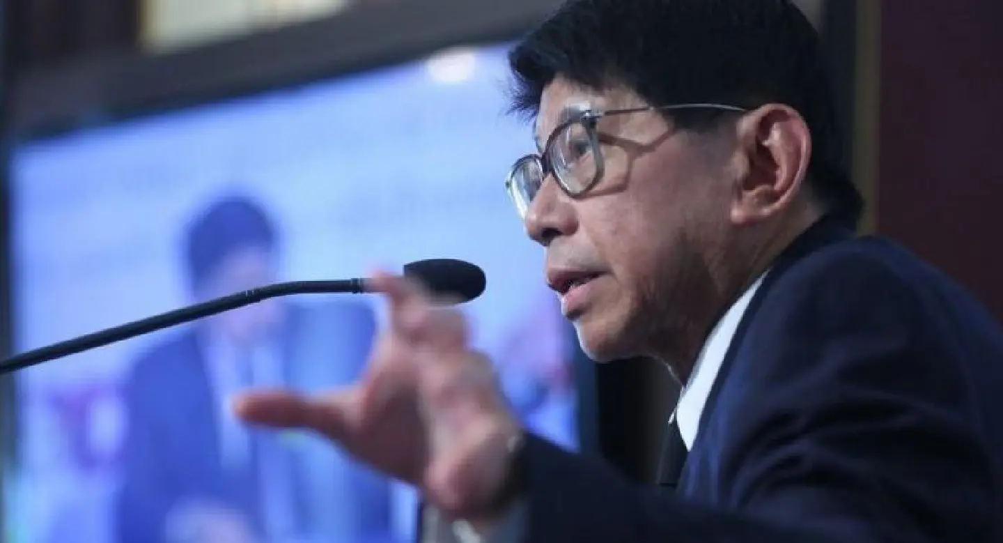 Government likely to use special powers to amend political party law: Wissanu