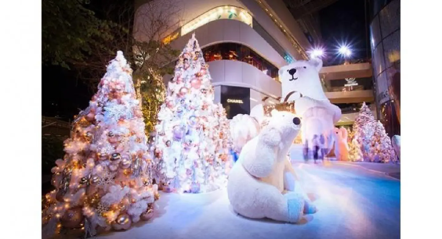Dazzling New Year 2018 light displays in Bangkok Dazzling New Year 2018 light displays in Bangkok