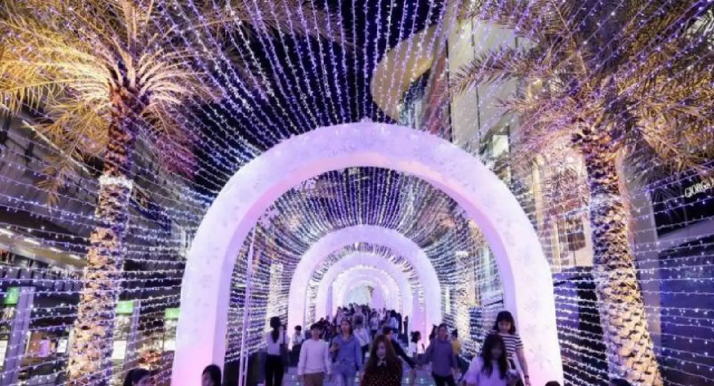 Tourist numbers soaring at Siam Piwat malls Tourist numbers soaring at Siam Piwat malls
