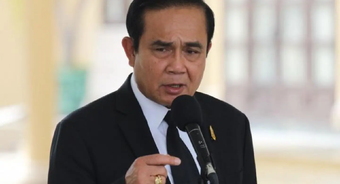 Pressure mounts on Prayut over Article 44 party order Pressure mounts on Prayut over Article 44 party order