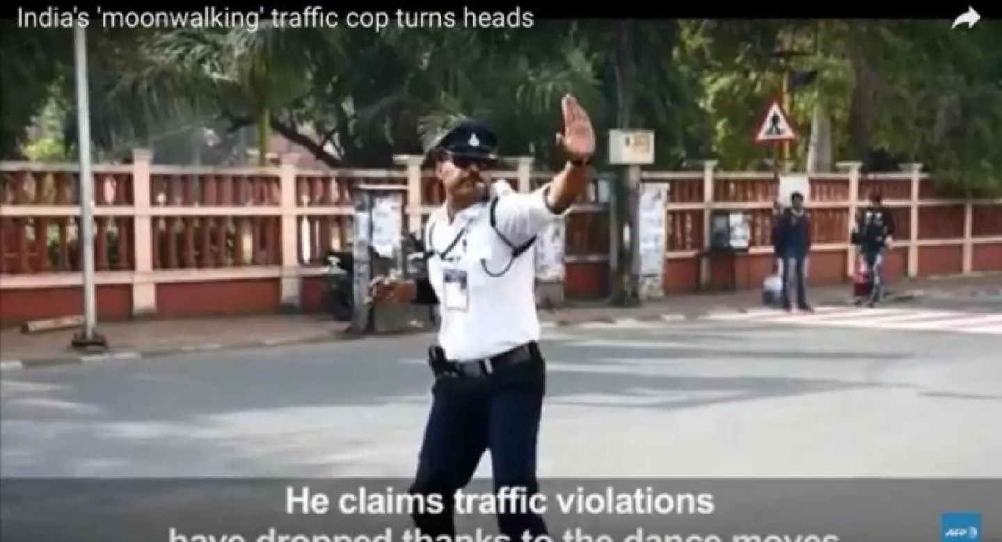 India's 'moonwalking' traffic cop turns heads (video inside) India's 'moonwalking' traffic cop turns heads (video inside)