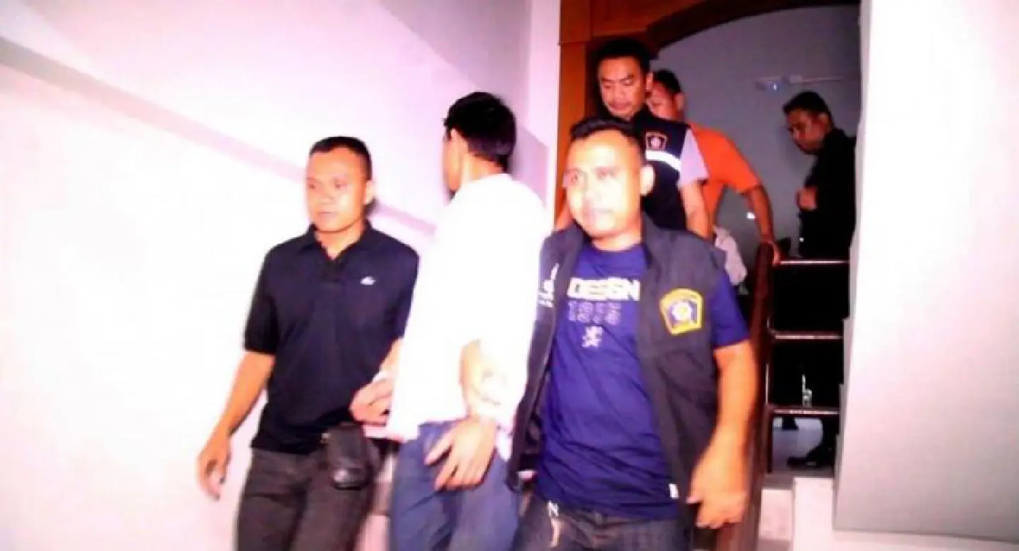 Yala men arrested with drugs and materials for bombs Yala men arrested with drugs and materials for bombs