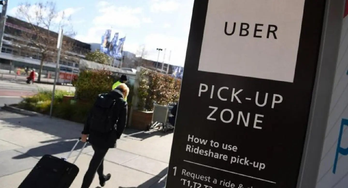 SoftBank seals deal for large Uber stake, trimming valuation SoftBank seals deal for large Uber stake, trimming valuation