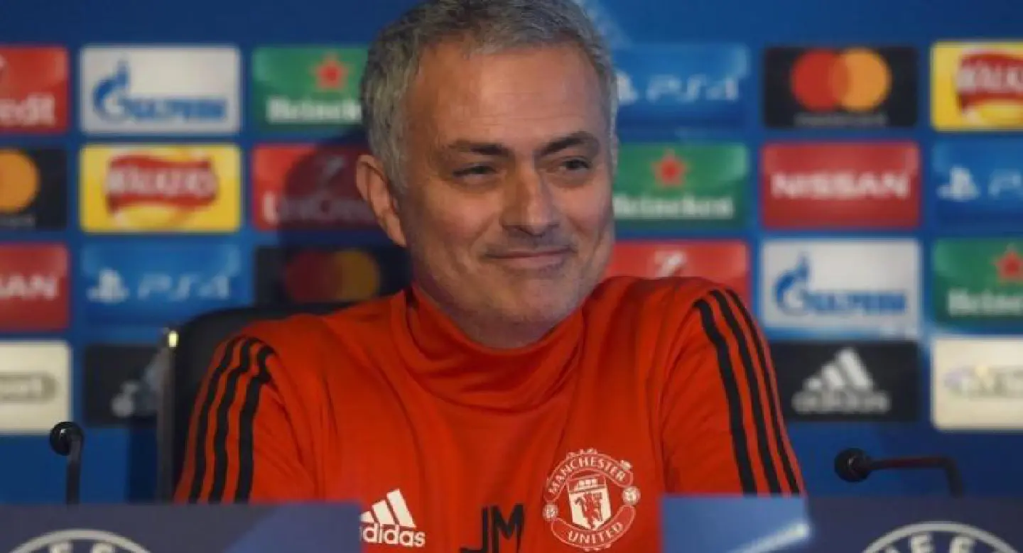United lift Mourinho, Liverpool leave it late United lift Mourinho, Liverpool leave it late