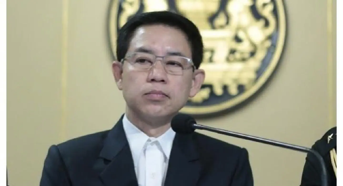 Junta ‘unfazed’ by plunge in popularity Junta ‘unfazed’ by plunge in popularity