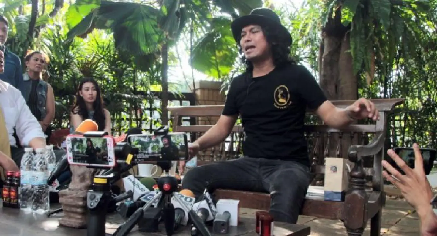 Sek Loso to sue police over manner of arrest, says failed drugs test due to prescribed medication Sek Loso to sue police over manner of arrest, says failed drugs test due to prescribed medication