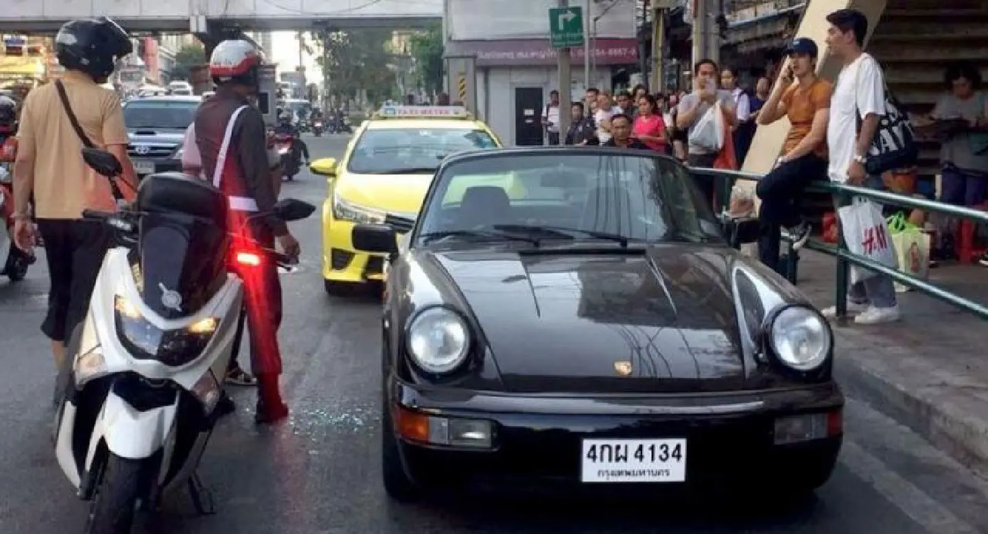 Taxi driver fined Bt1,000 for slingshot damage to actor’s Porsche