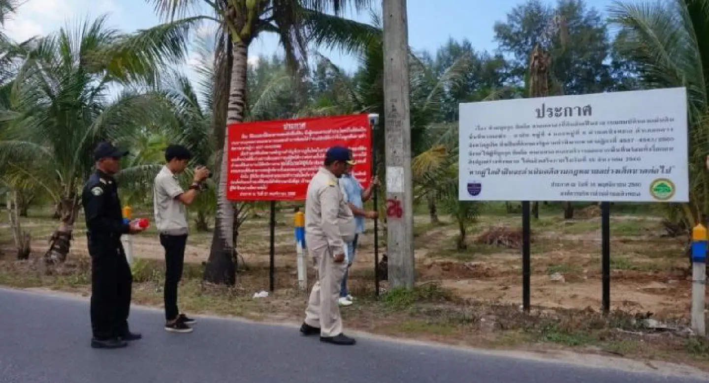 Phuket sets up committee to manage beaches ruled as public space by court
