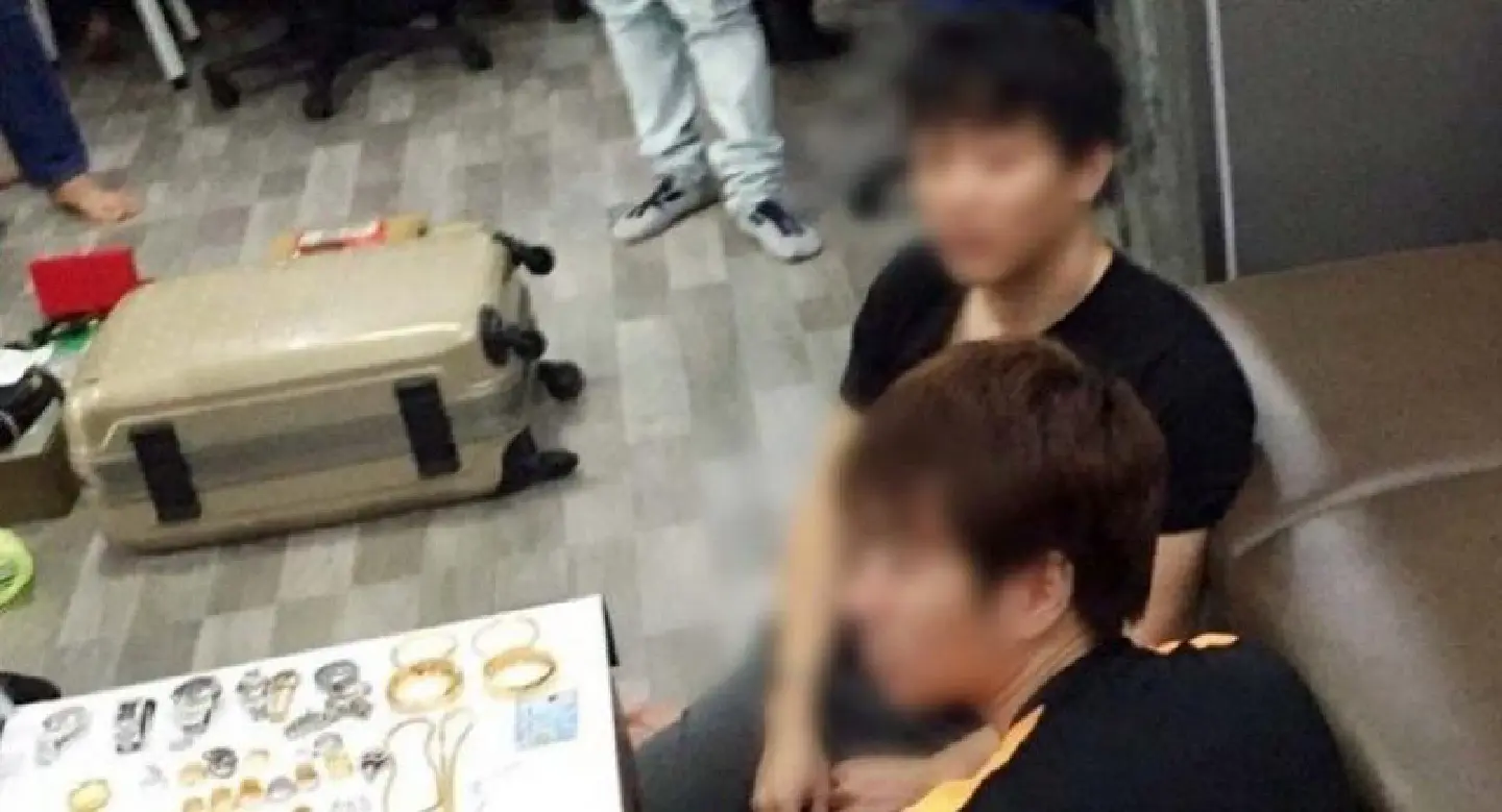 Two engineering graduates arrested for Bt4m burglaries Two engineering graduates arrested for Bt4m burglaries