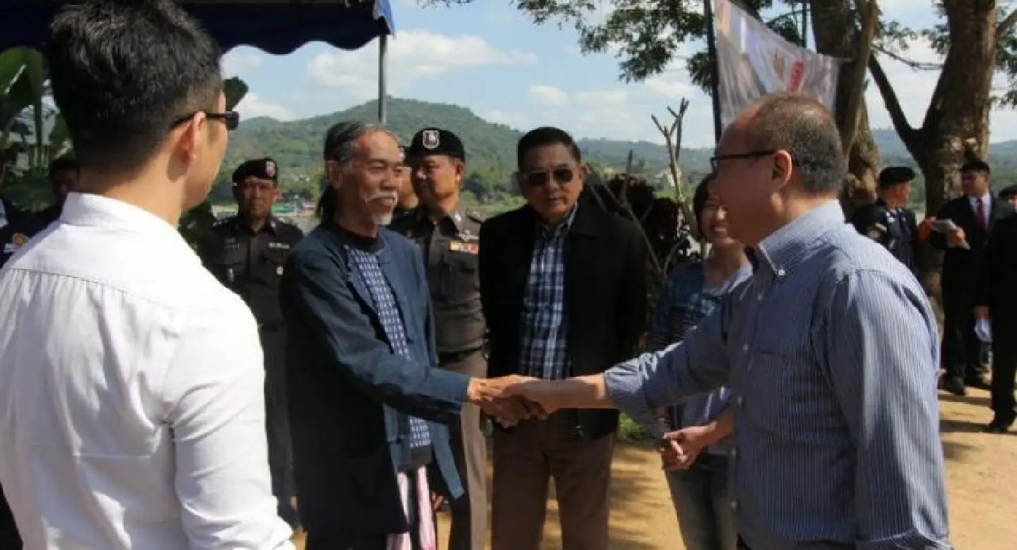 Chiang Rai locals still oppose Lao hydropower dam after meet with Laos officials Chiang Rai locals still oppose Lao hydropower dam after meet with Laos officials