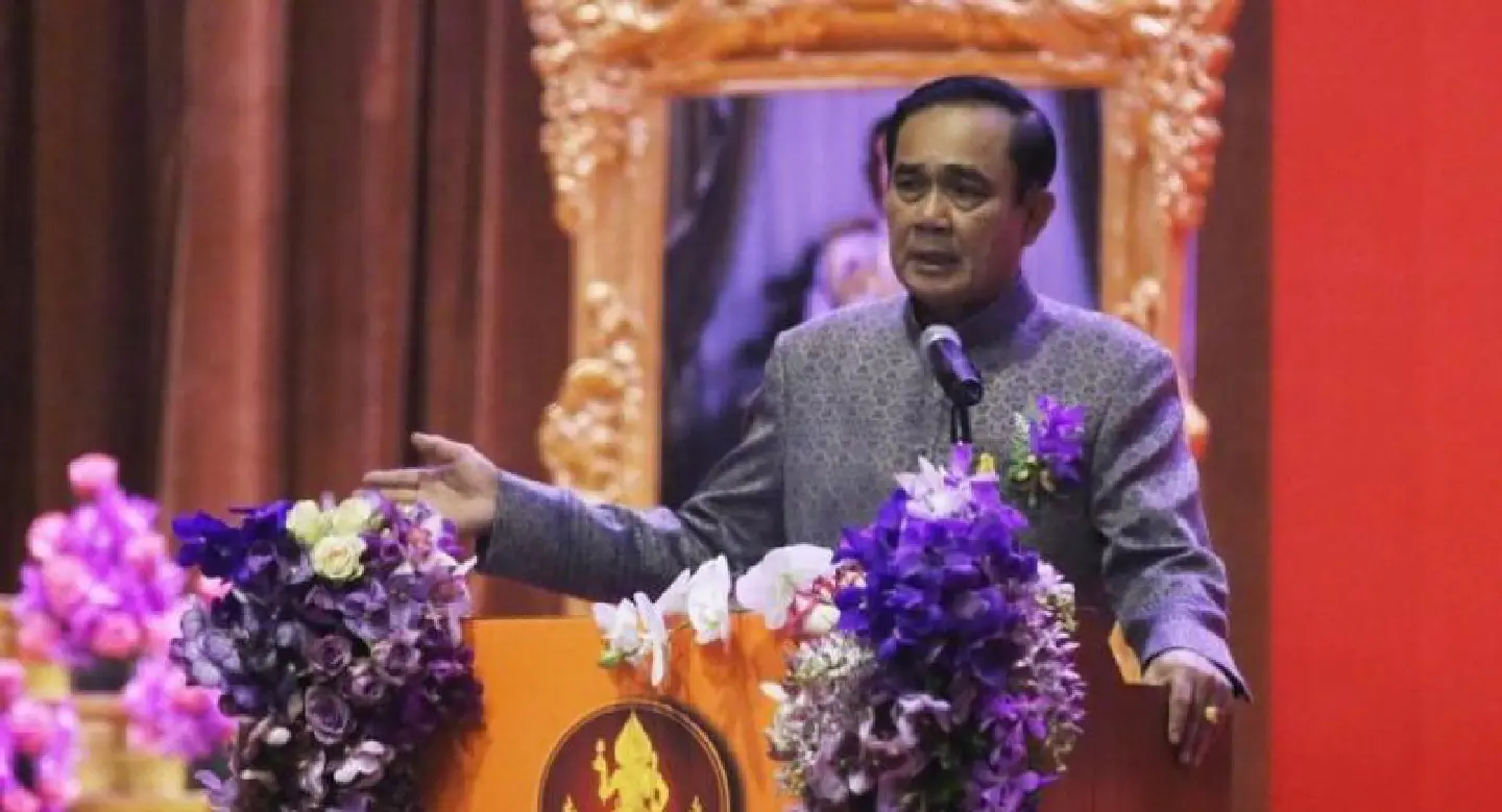 Prayut defines democracy ‘the Thai way’ Prayut defines democracy ‘the Thai way’