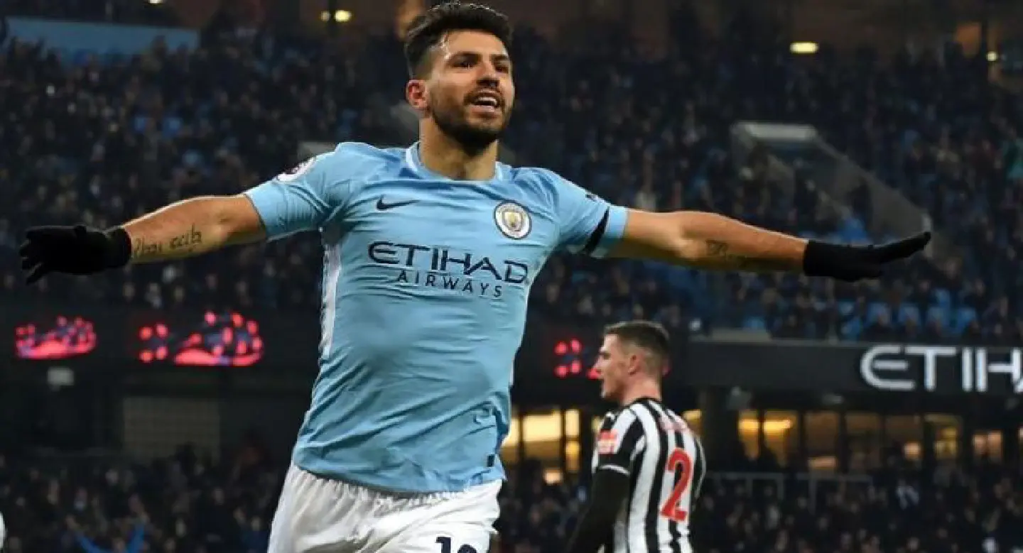 Aguero treble gets Man City back on track as United eye Sanchez Aguero treble gets Man City back on track as United eye Sanchez