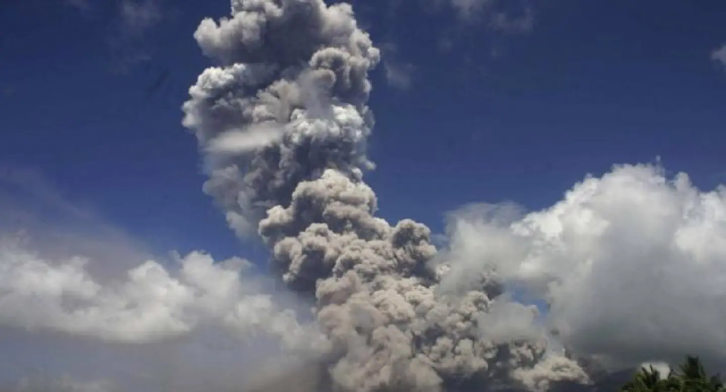Urgent : Alert level 4 raised over Mayon volcano