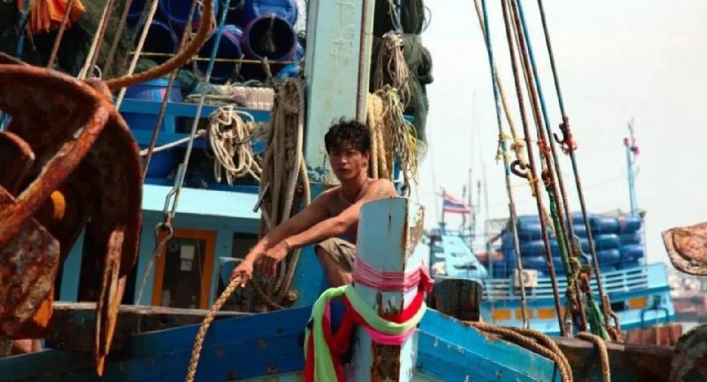 HRW report finds forced labour, rights abuses of migrant workers still widespread in Thai fishing fl HRW report finds forced labour, rights abuses of migrant workers still widespread in Thai fishing fl
