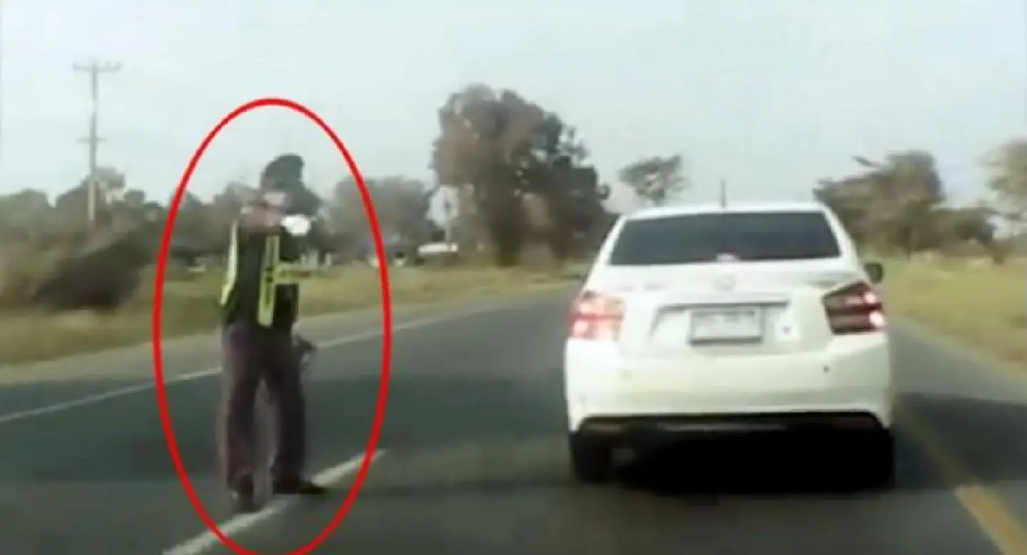 Police probed for recklessness after celebrity injured in crash Police probed for recklessness after celebrity injured in crash