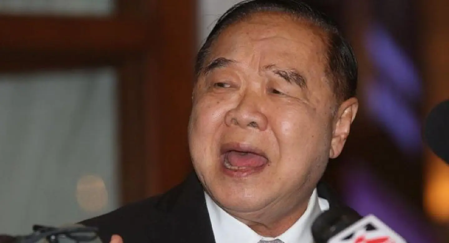 Prawit pledges to resign ‘if people don’t want him’