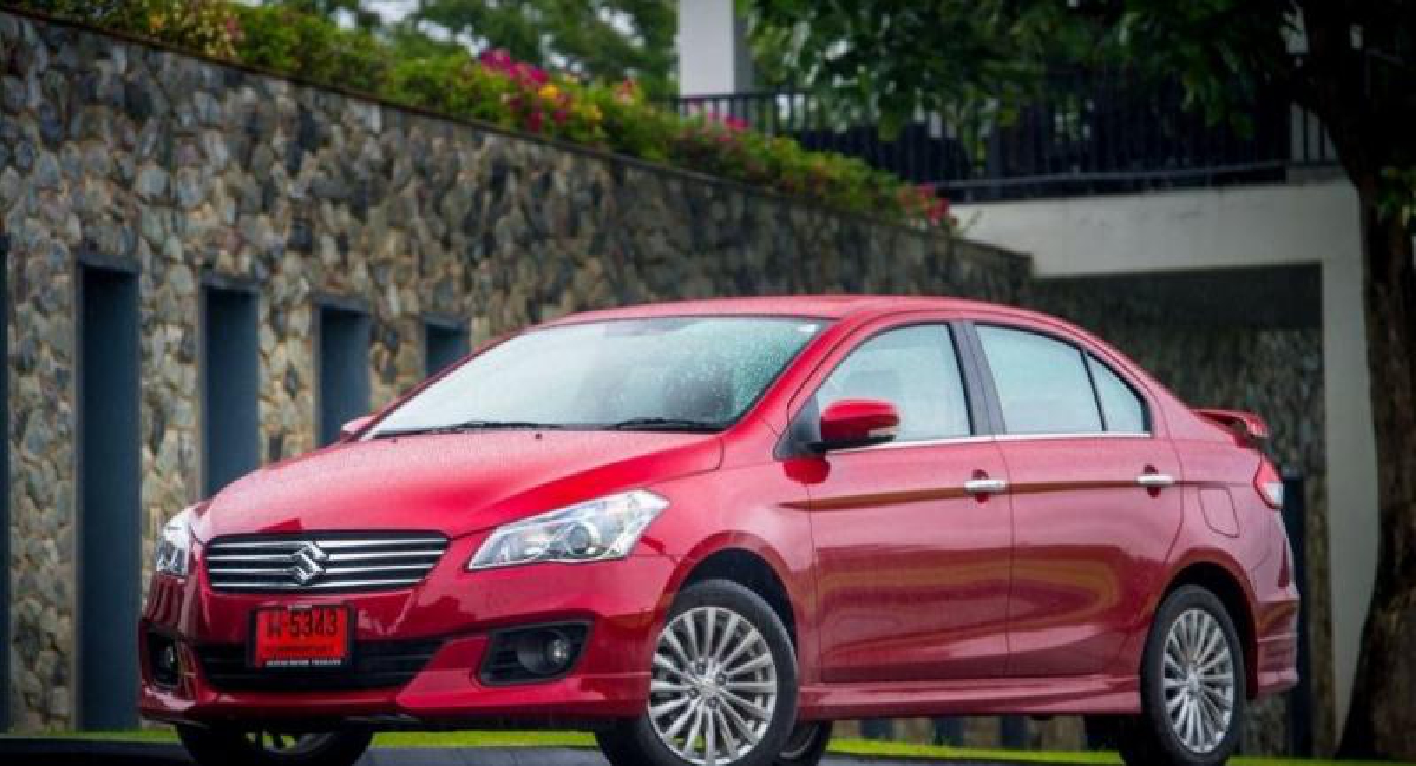 Suzuki Ciaz Sedan Low In Power But High In Economy On the territory of the automatic transmission, costs from 503,000 rubles. suzuki ciaz sedan low in power but high