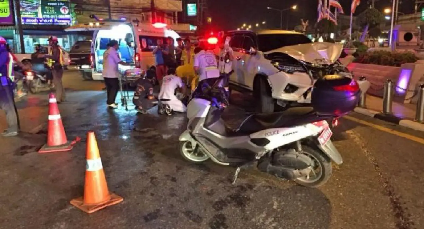 Singaporean critically injured in Heroines Monument crash Singaporean critically injured in Heroines Monument crash