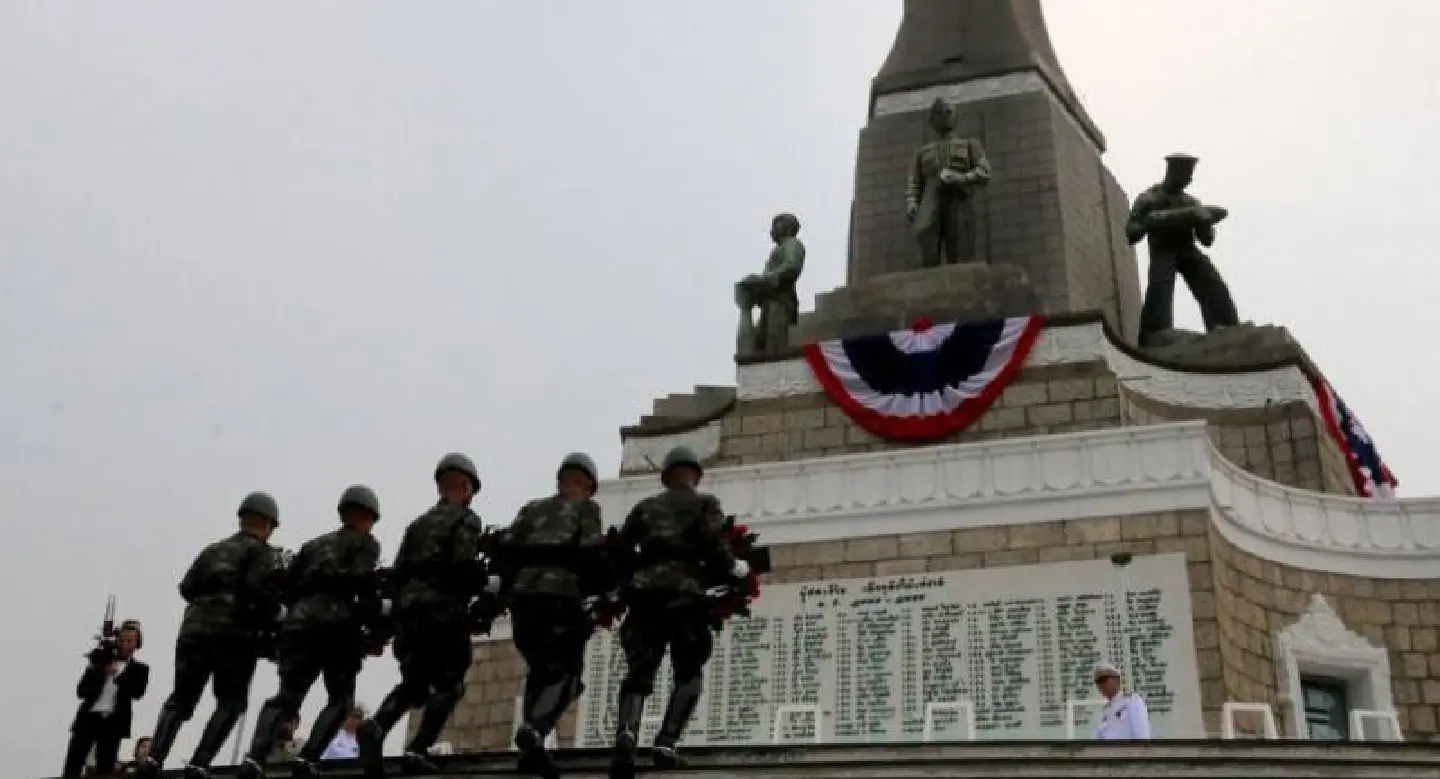King sends wreath to Victory Monument on War Veterans Day King sends wreath to Victory Monument on War Veterans Day