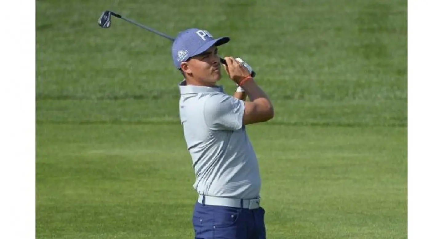 Fowler, DeChambeau top Phoenix leaderboard Fowler, DeChambeau top Phoenix leaderboard