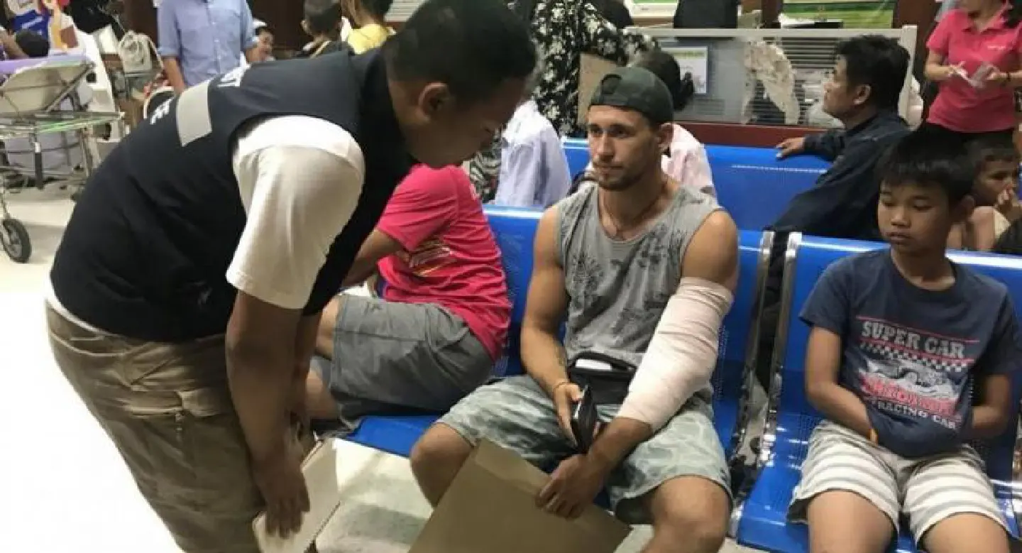 Boat crewmember arrested after slashing tourist Boat crewmember arrested after slashing tourist