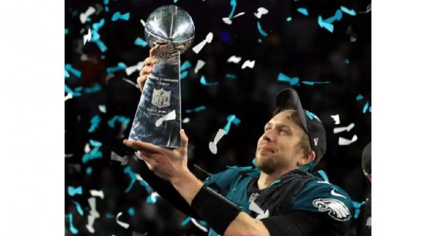 Eagles soar to Super Bowl as Patriots, Brady upset Eagles soar to Super Bowl as Patriots, Brady upset