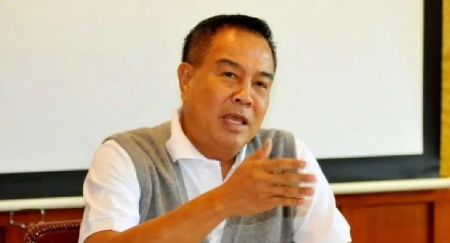 Former top cop admits borrowing money from massage parlour owner Kamol Former top cop admits borrowing money from massage parlour owner Kamol