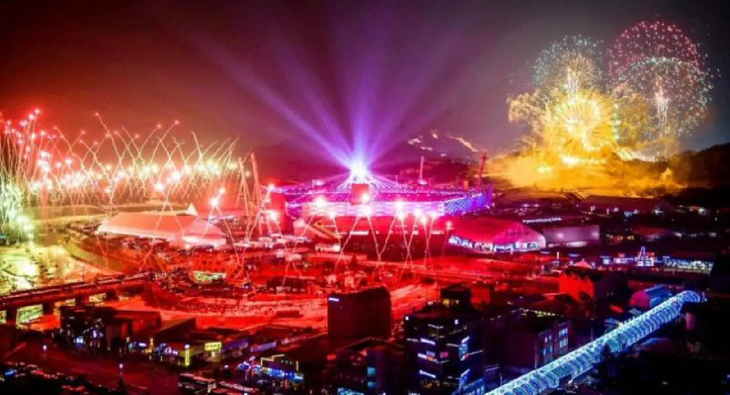 Korean unity, historic handshake as Pyeongchang Olympics open Korean unity, historic handshake as Pyeongchang Olympics open