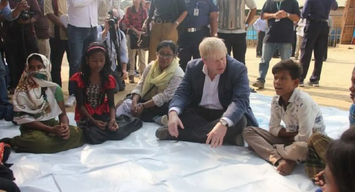UK's Johnson urges 'independent' probe of Rohingya crisis in Suu Kyi talks