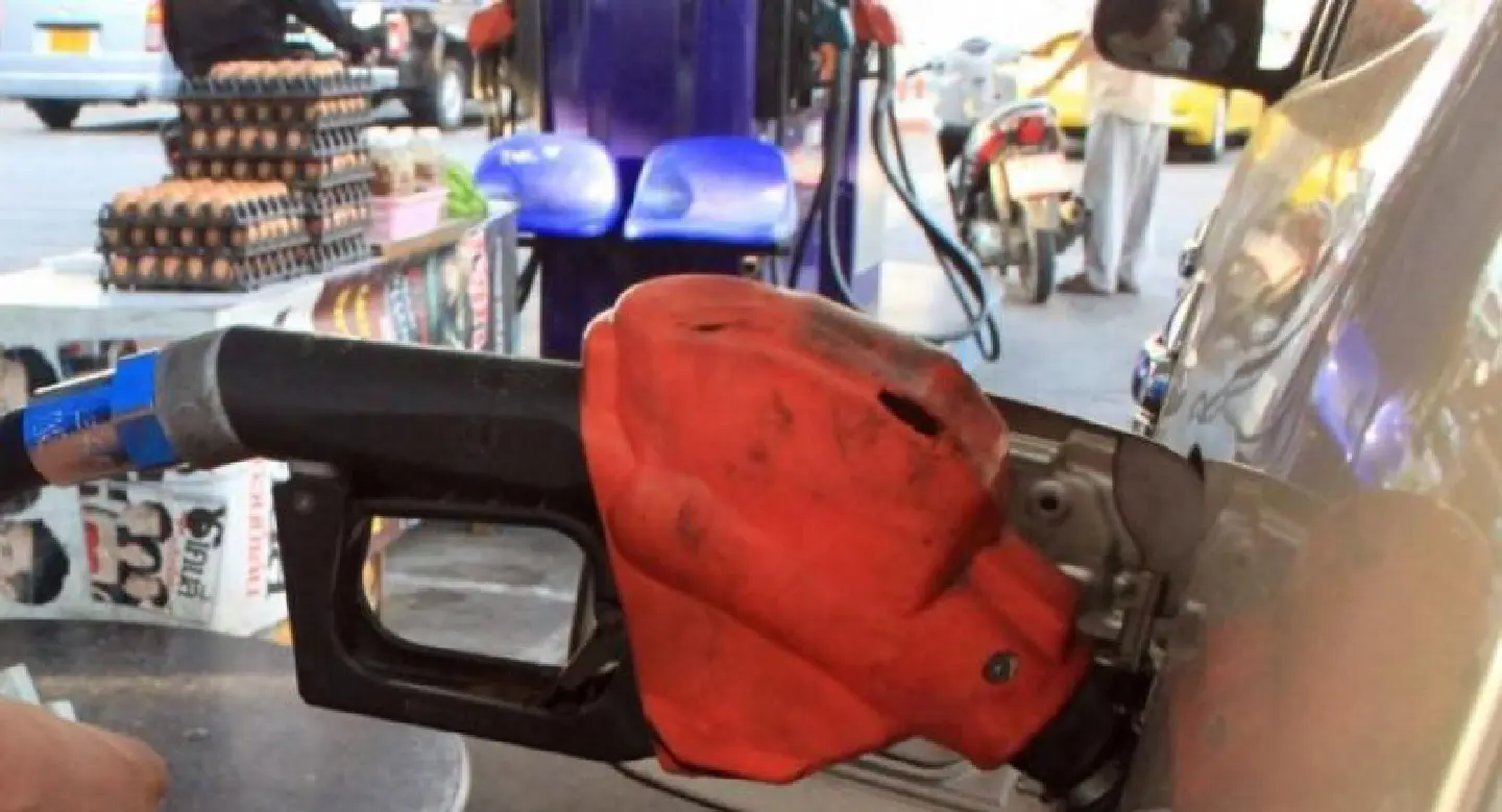 Petrol, diesel prices drop further Petrol, diesel prices drop further