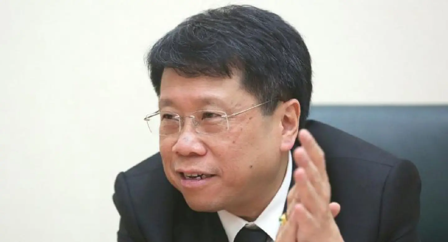 After a varied career, Teerakiat may be running out of luck at the Education Ministry After a varied career, Teerakiat may be running out of luck at the Education Ministry