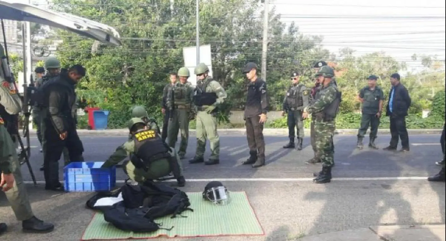 Bicycle bomb defused in Pattani Bicycle bomb defused in Pattani