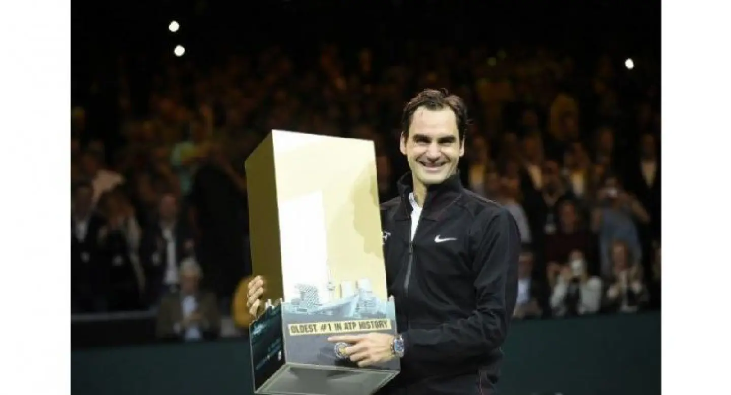 Federer confirmed as oldest world No.1 Federer confirmed as oldest world No.1
