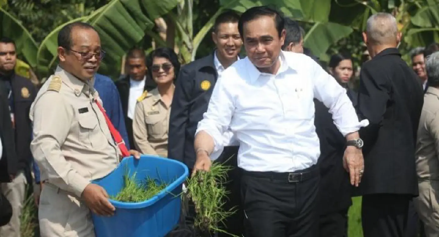 Amid scepticism, Thai Niyom scheme kicks off