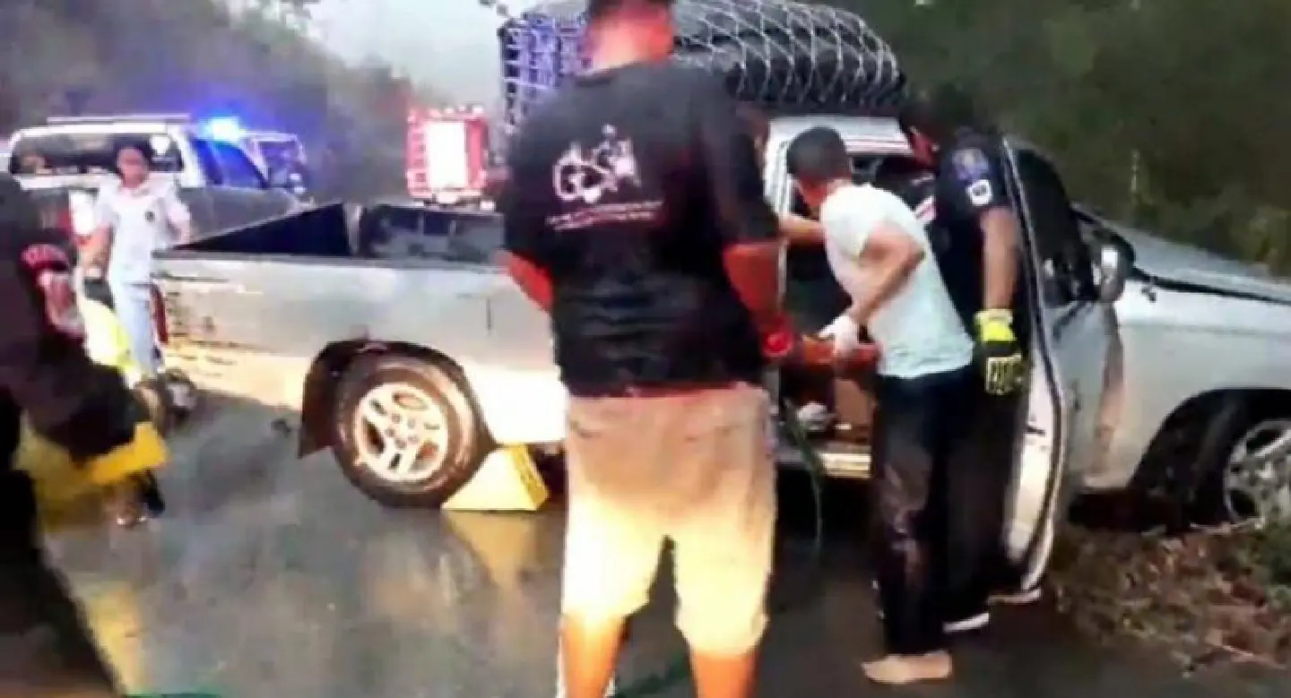 Latex spill causes Loei accident, injuring monk Latex spill causes Loei accident, injuring monk