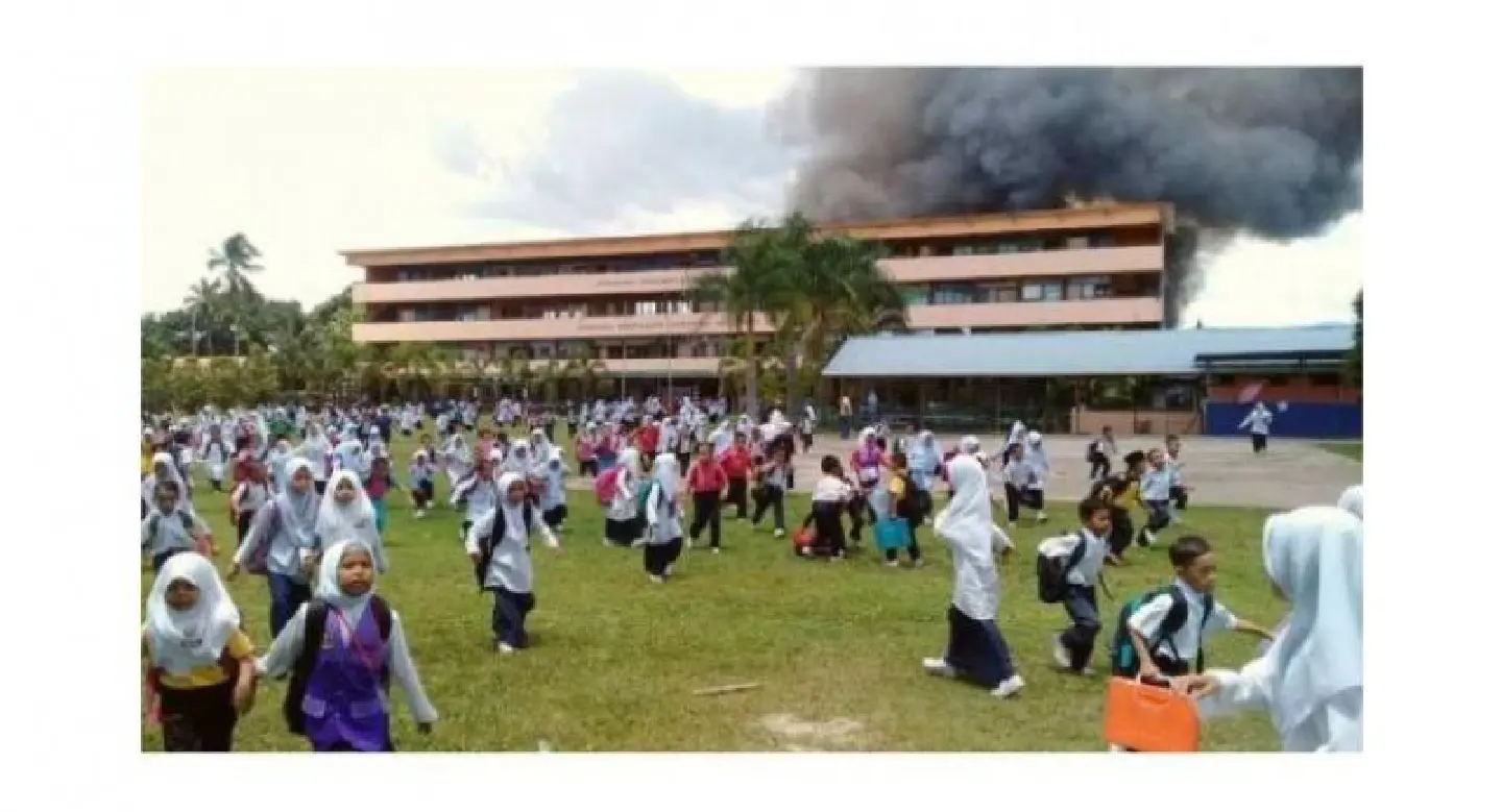 Students scramble as fire breaks out at Tawau primary school Read Students scramble as fire breaks out at Tawau primary school Read