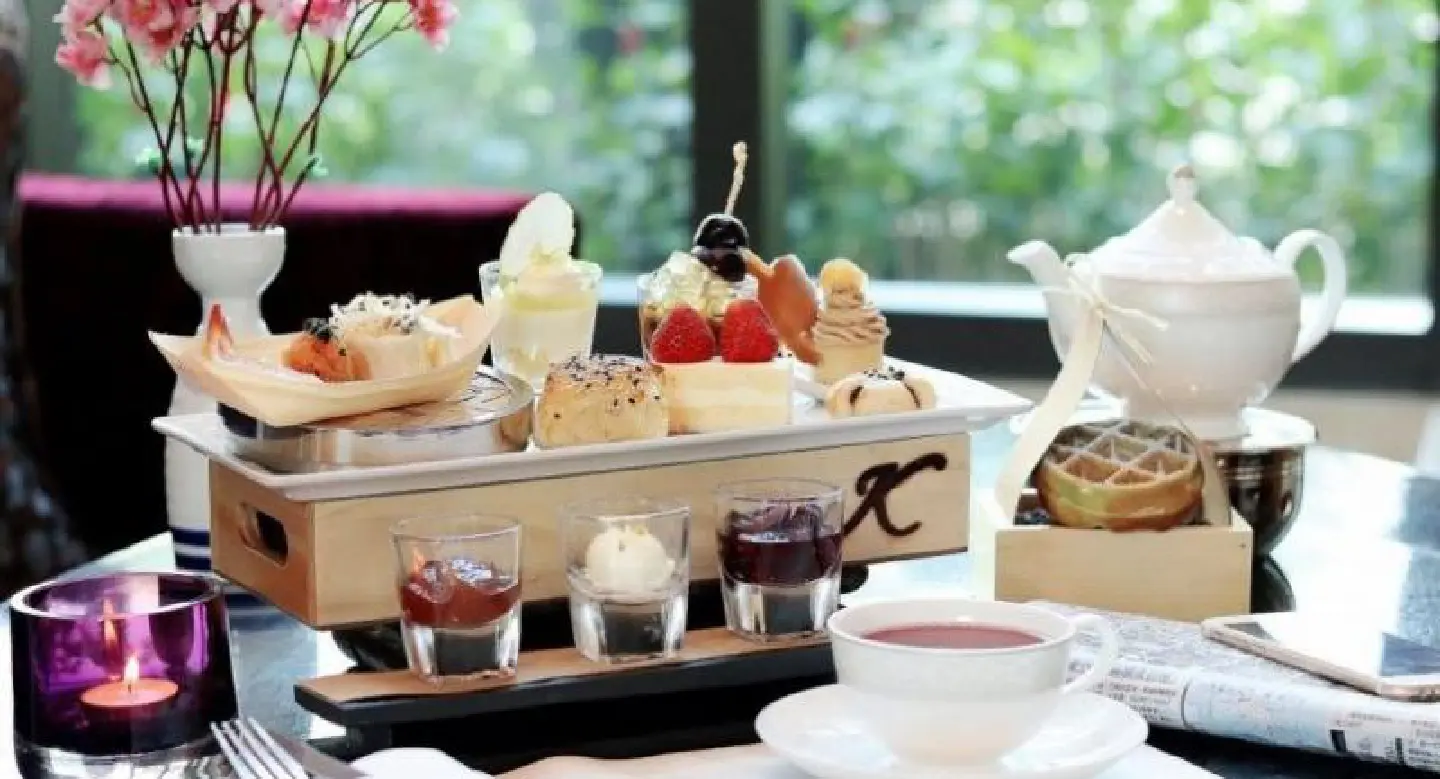 English tea with a Japanese taste English tea with a Japanese taste