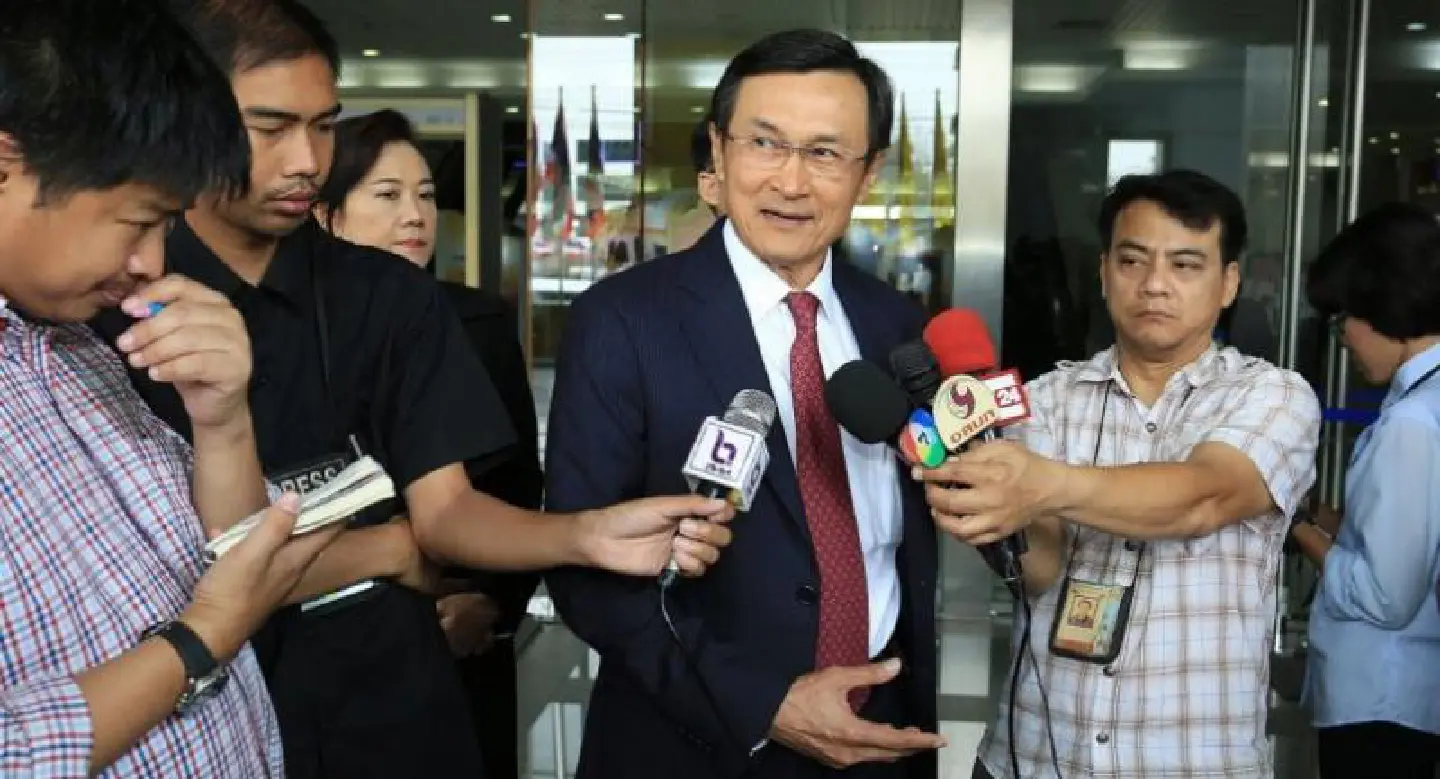 Supreme Admin Court hears statements in  Chaturon passport case, to deliver verdict later