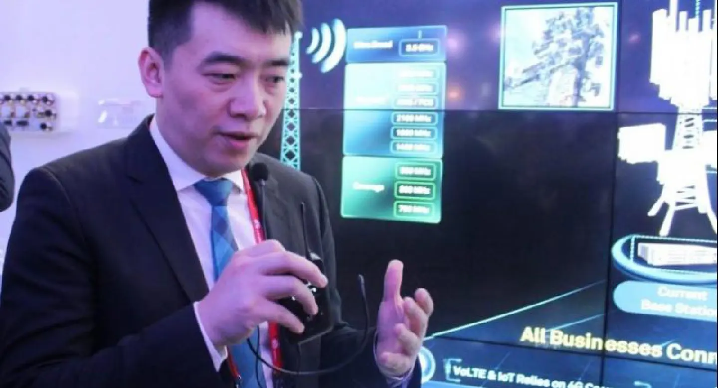 Mobile players race ahead with 5G plans Mobile players race ahead with 5G plans