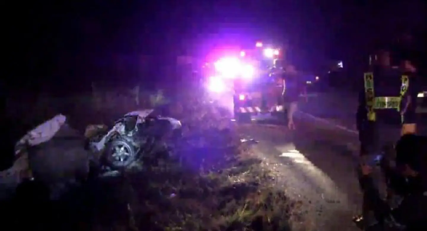 Two killed, two others injured in road crash in Phitsanulok Two killed, two others injured in road crash in Phitsanulok