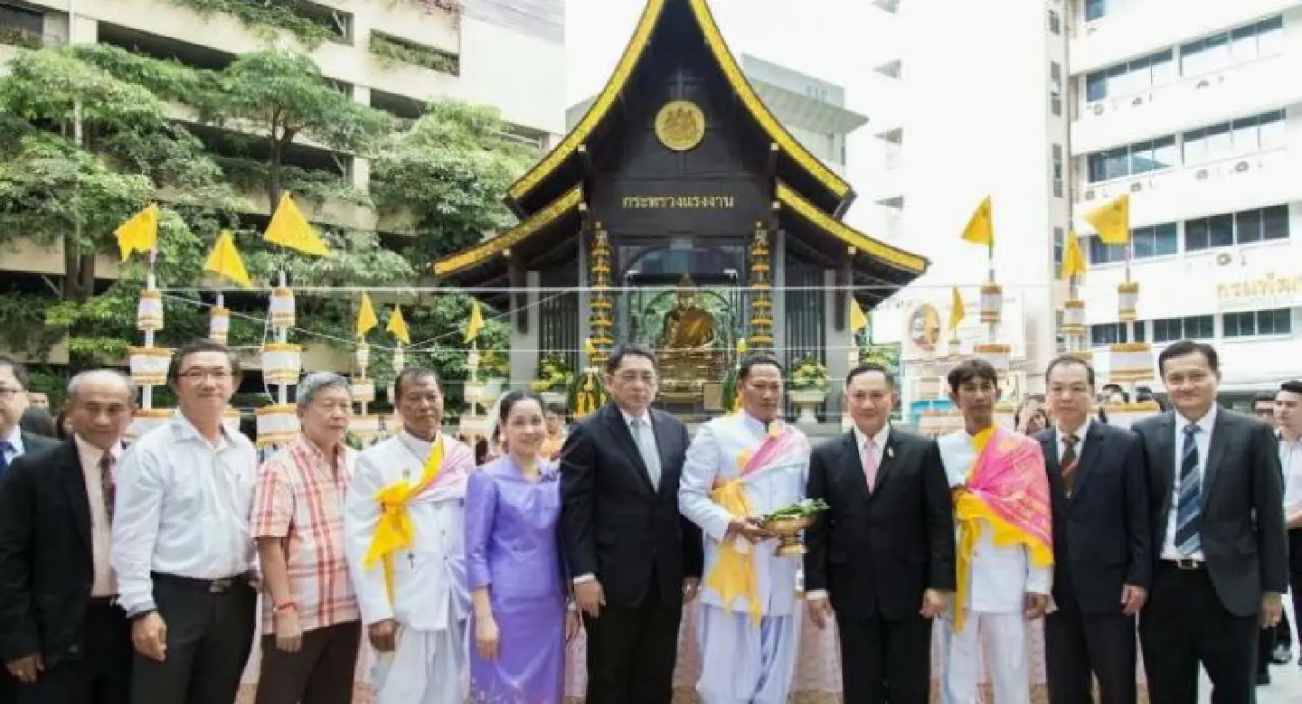 Ghosts or bad luck, Labour Ministry holds an exorcism Ghosts or bad luck, Labour Ministry holds an exorcism