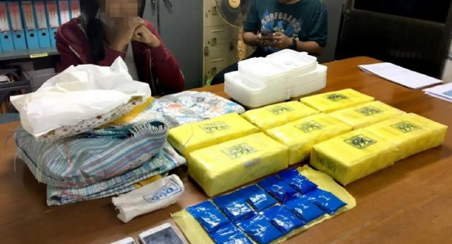 Hat Yai teen arrested for being drugs courier Hat Yai teen arrested for being drugs courier