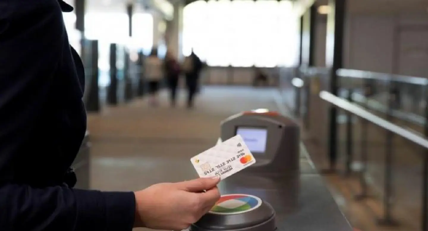 MasterCard upbeat on devices trend