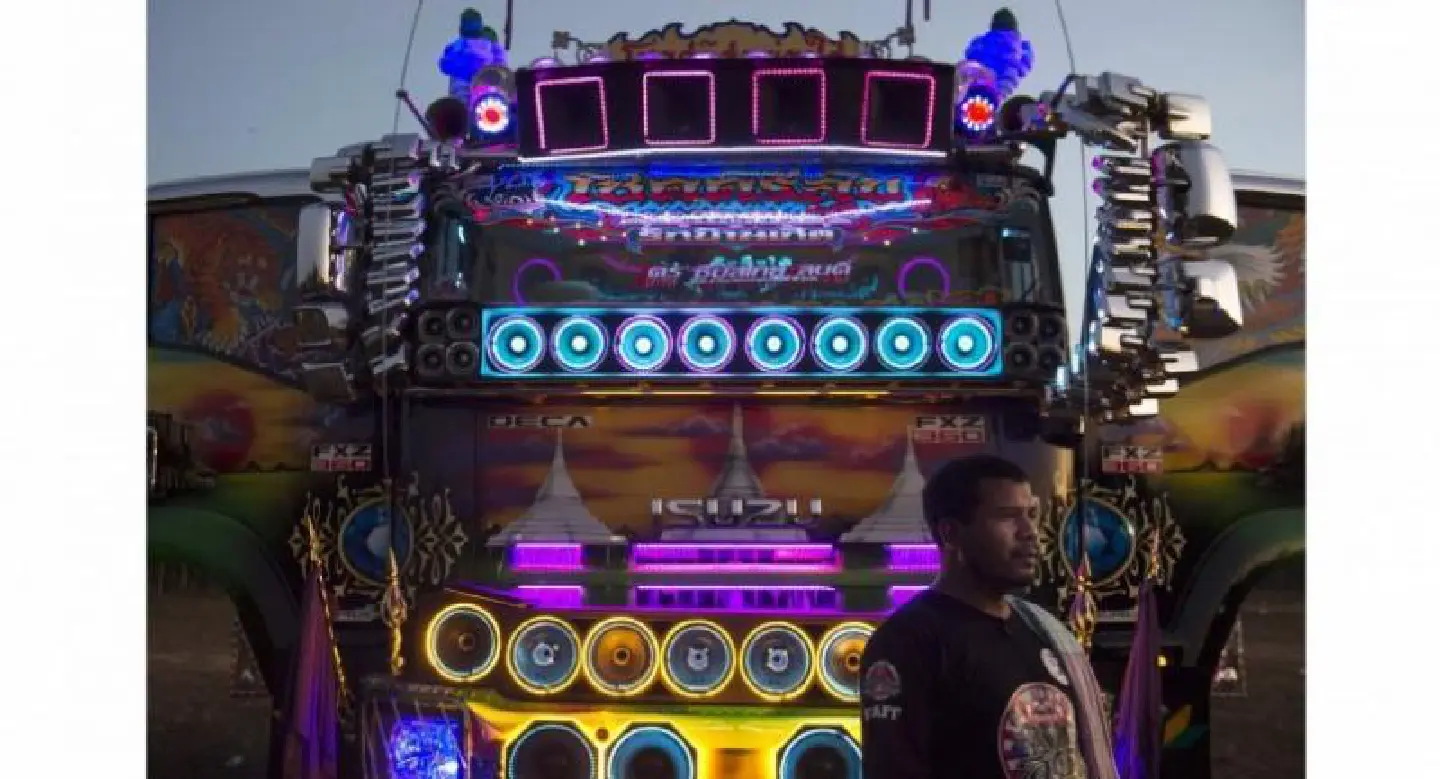 Anime, Michelin Man and Transformers: truck art thrives in Thailand Anime, Michelin Man and Transformers: truck art thrives in Thailand