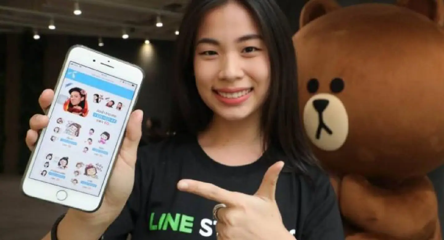 DTAC launches easy way for customers to buy LINE stickers DTAC launches easy way for customers to buy LINE stickers