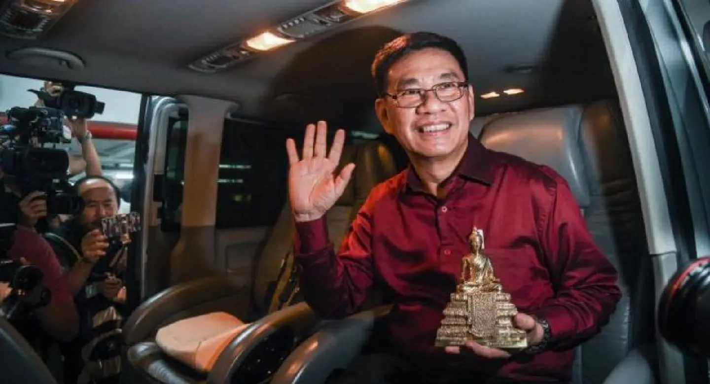 Sacked Somchai moves on but warns PM about legal advice