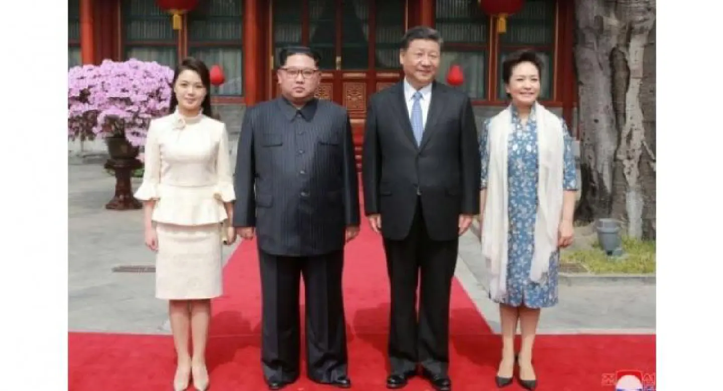 Kim Jong-un wife’s ‘stylish’ fashion sense a hit with China’s public Kim Jong-un wife’s ‘stylish’ fashion sense a hit with China’s public