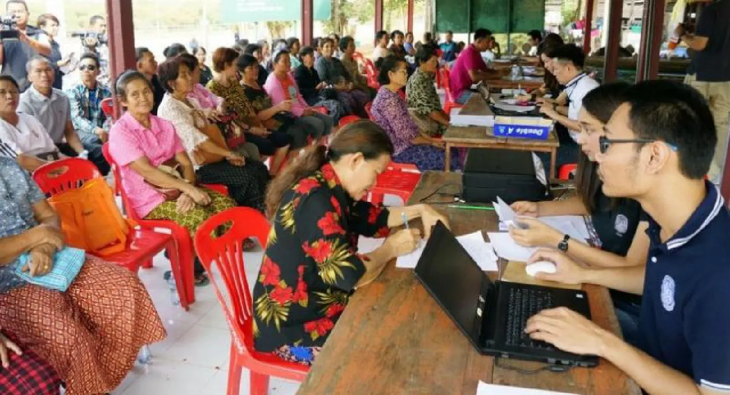 Embezzlement probe focuses on 94 officials